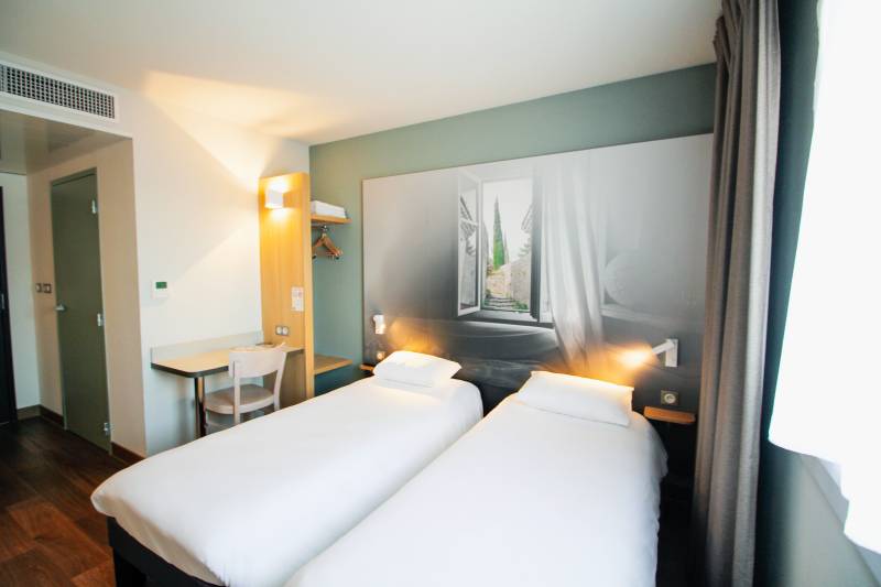 Réserver chambre lits jumeaux de l'hôtel B&B Valence TGV Romans à Alixan